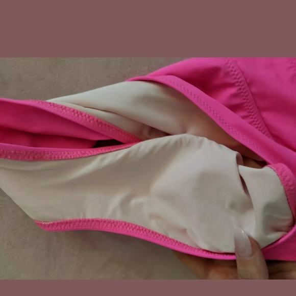Solid and striped hot pink swimsuit xs - Picture 5 of 6